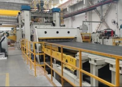 Model RFHJ2-30x2500 Linia rozwijania płyty, wyrównania i strzyżenia 12 ∼30 mm Grubość płyty