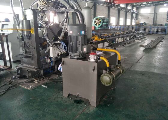 Komponenty produkcyjne na dużą skalę Maszyna do pisania ze stali płaskiej Cnc, 3 osie