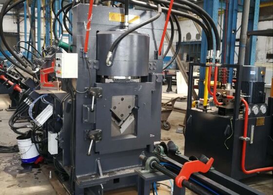 Model JNC2020 Linia produkcyjna obróbki strzykawki kątowej Cnc 32x7x3m Ogólne wymiary
