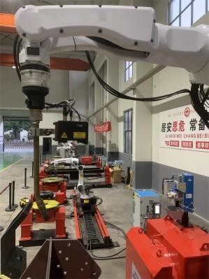 Robot spawania wysokiej precyzji dla konstrukcji stalowych