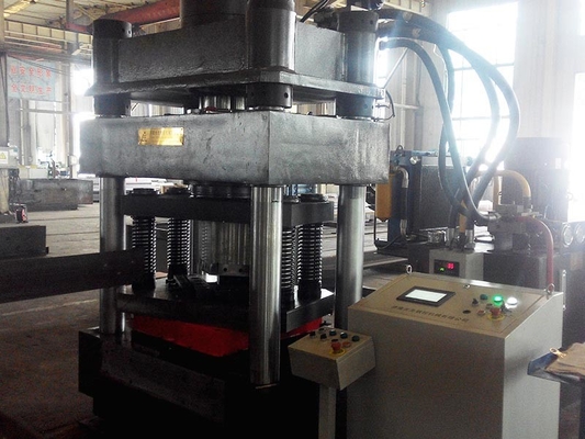 QJ25 CNC Hydraulic Angle Cutting Machine z rotacją formy do cięcia kąta