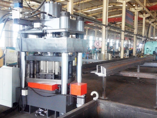 QJ25 CNC Hydraulic Angle Cutting Machine z rotacją formy do cięcia kąta