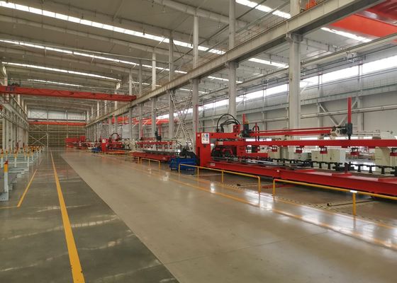 Przetwarzanie arkuszy metalowych 15000x380 mm Rozmiar obrabionego kawałka 35 ton Maszyna do bicia płytek CNC do samochodowej wiązki wzdłużnej