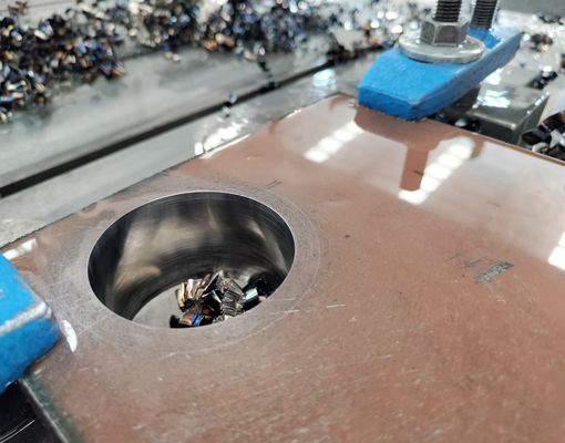 Wysokowytrzymałościowa, szybka frezarko-wiertarka CNC do płyt z serwosterowaniem