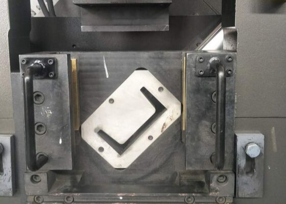 3 w 1 Maszyna do wykrawania, znakowania i cięcia CNC do stali płaskiej/kątowej/kanałowej Model CJBNC1412