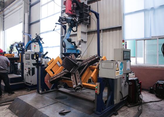 With Robotic Welding Arm Automatic Welding Robots With Automatic Seam Tracking